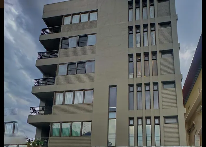 Appartamento W8 Condo, Floor Luxe 3 Bedroom Penthouse, Hip Area, 5 Mins From Thonglo Bts Station Bangkok