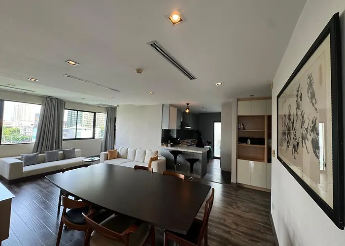 W8 Condo, Floor Luxe 3 Bedroom Penthouse, Hip Area, 5 Mins From Thonglo Bts Station * Bangkok